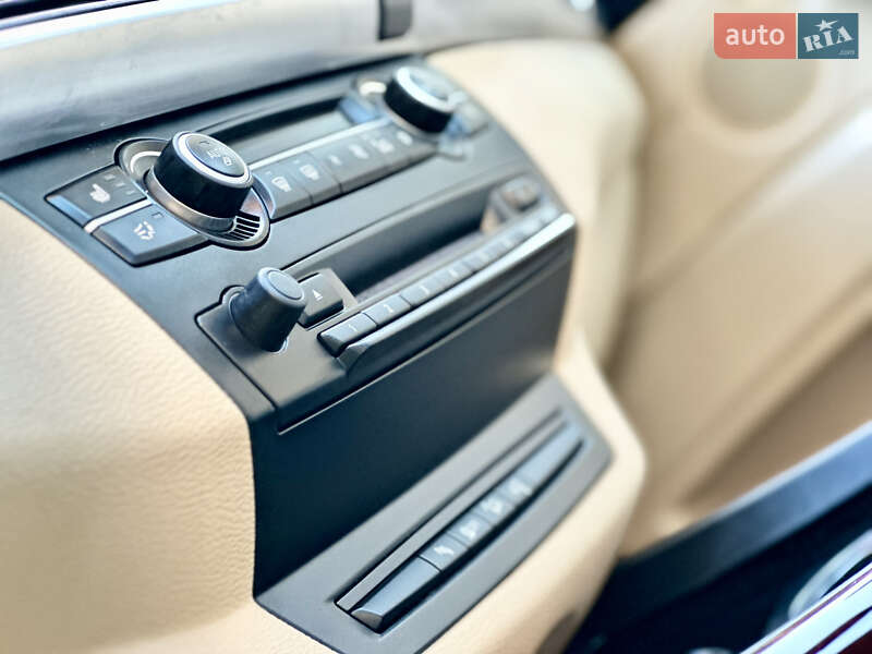 Внедорожник / Кроссовер BMW X5 2010 в Каменец-Подольском