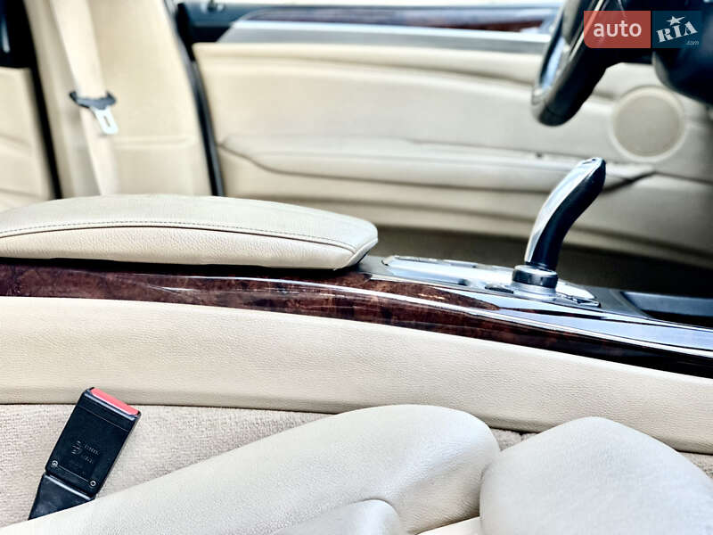 Внедорожник / Кроссовер BMW X5 2010 в Каменец-Подольском