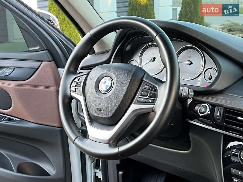 Внедорожник / Кроссовер BMW X5 2014 в Одессе