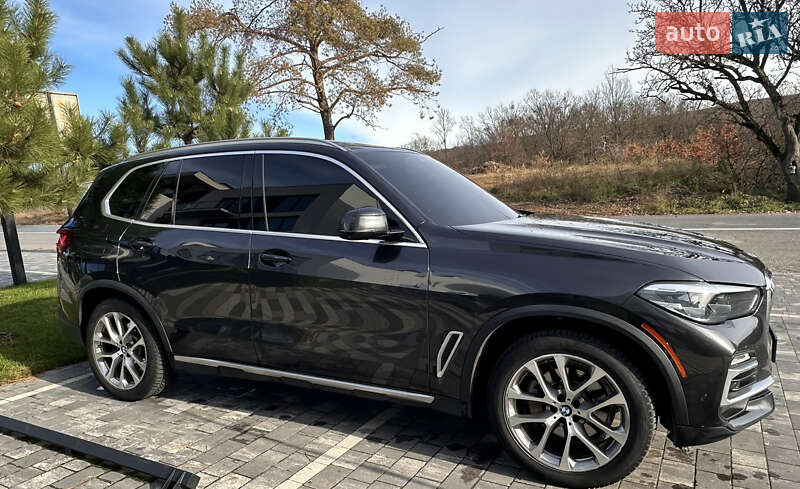 Внедорожник / Кроссовер BMW X5 2020 в Ужгороде