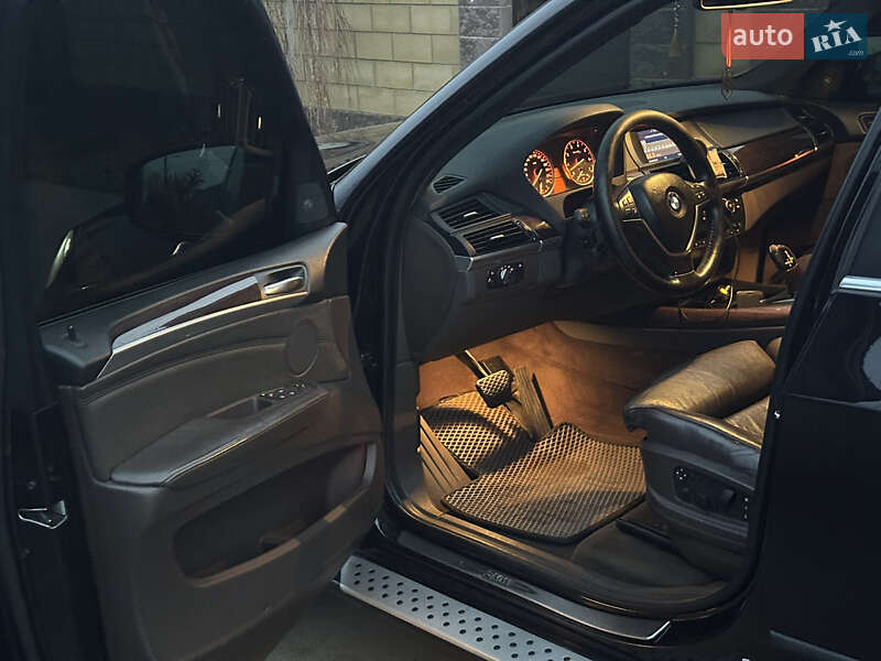 Внедорожник / Кроссовер BMW X5 2007 в Днепре