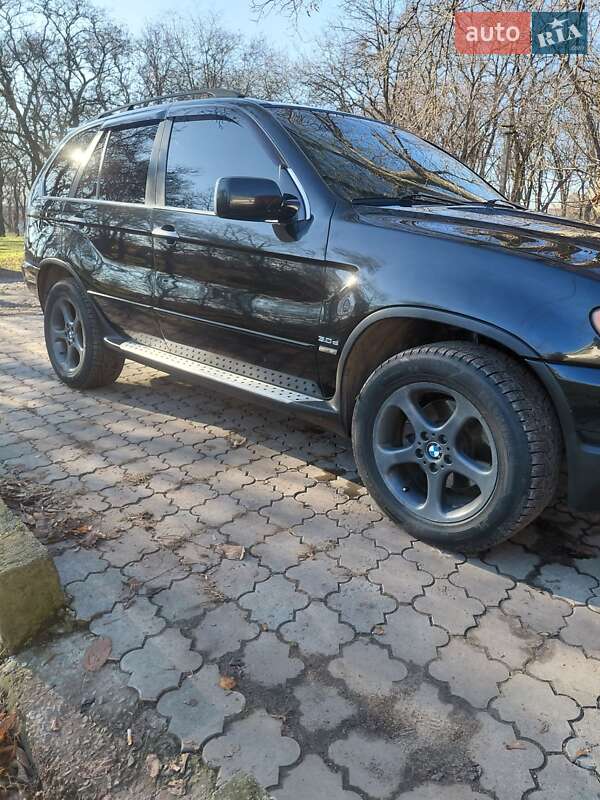 Внедорожник / Кроссовер BMW X5 2002 в Днепре