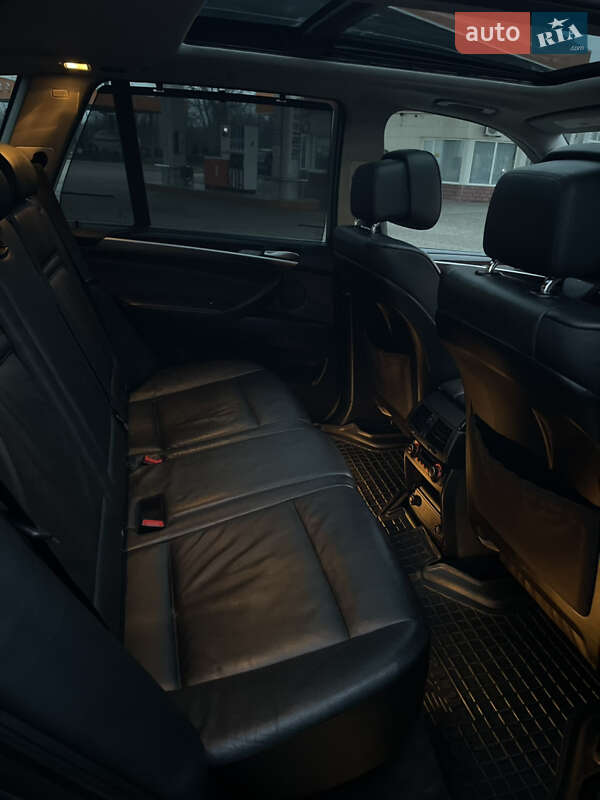 Внедорожник / Кроссовер BMW X5 2012 в Первомайске