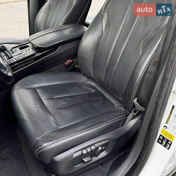 Внедорожник / Кроссовер BMW X5 2017 в Киеве