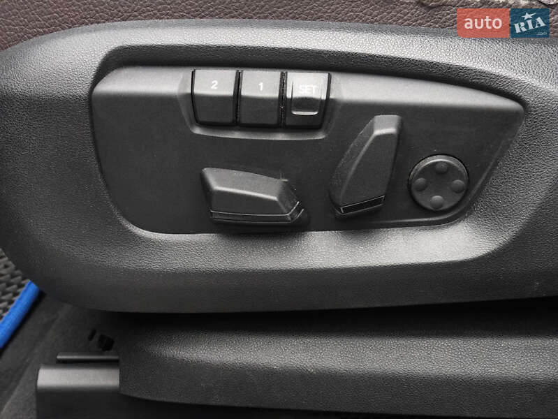 Внедорожник / Кроссовер BMW X5 2016 в Киеве