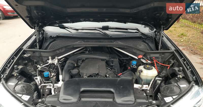 Внедорожник / Кроссовер BMW X5 2017 в Хмельницком