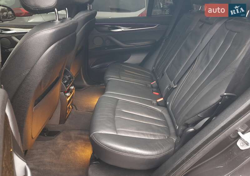 Внедорожник / Кроссовер BMW X5 2017 в Хмельницком