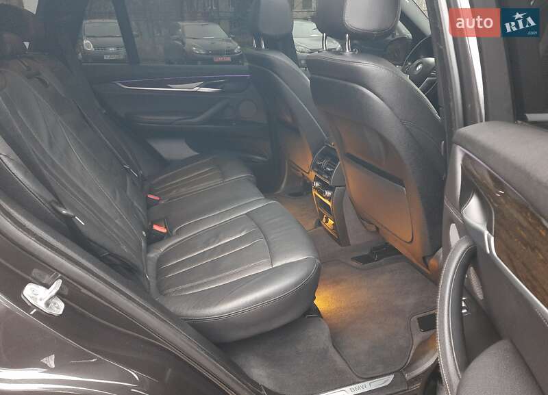 Внедорожник / Кроссовер BMW X5 2017 в Хмельницком