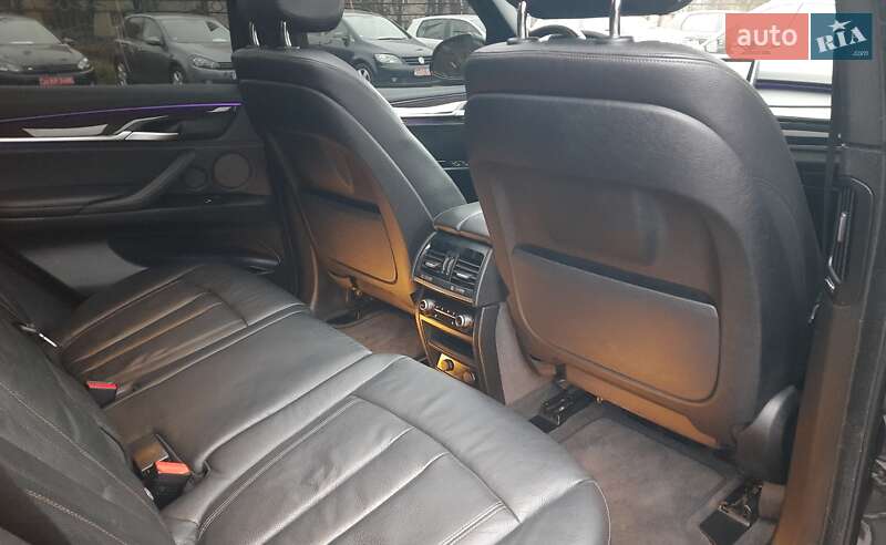Внедорожник / Кроссовер BMW X5 2017 в Хмельницком
