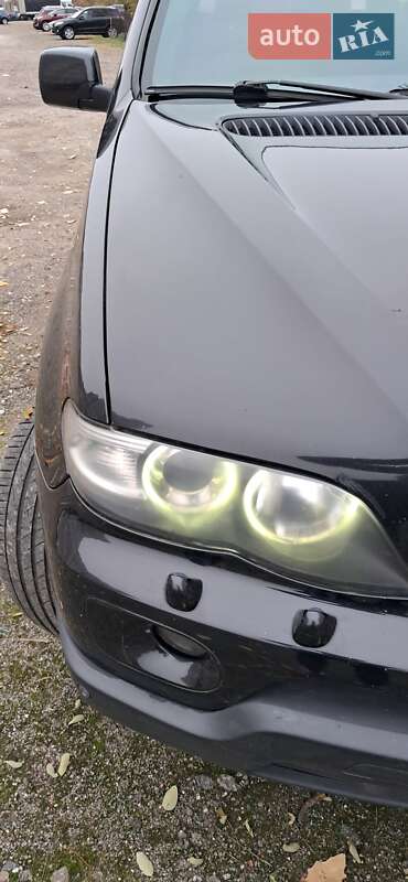 Внедорожник / Кроссовер BMW X5 2004 в Киеве