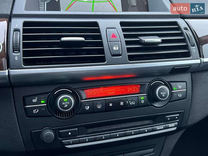 Внедорожник / Кроссовер BMW X5 2013 в Киеве