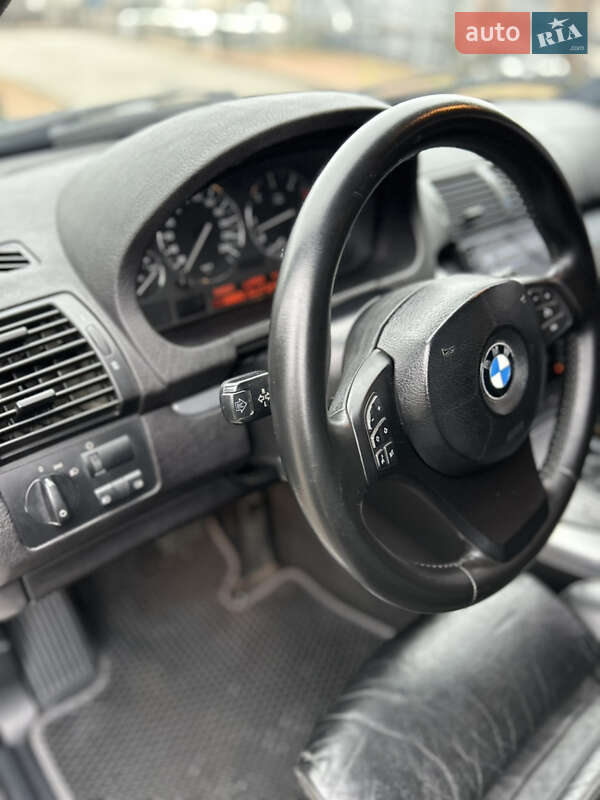 Внедорожник / Кроссовер BMW X5 2004 в Житомире