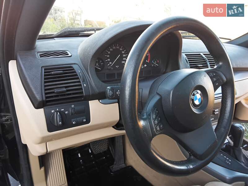 Внедорожник / Кроссовер BMW X5 2005 в Ковеле