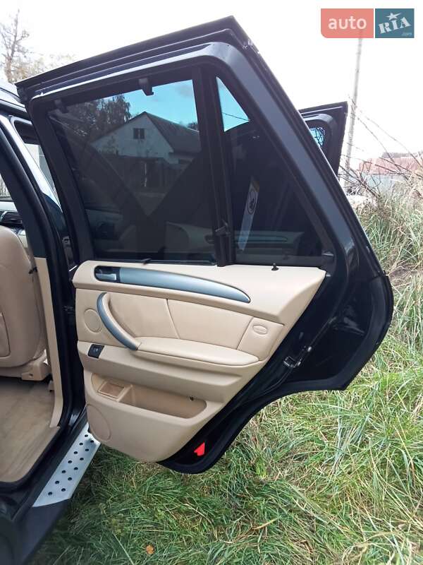 Внедорожник / Кроссовер BMW X5 2005 в Ковеле