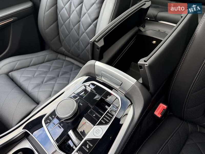 Внедорожник / Кроссовер BMW X5 2024 в Хмельницком