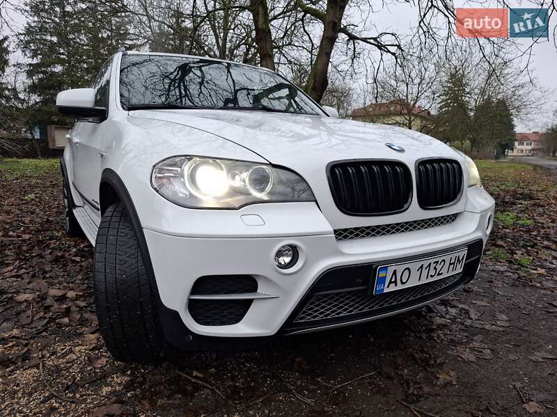 Внедорожник / Кроссовер BMW X5 2010 в Виноградове