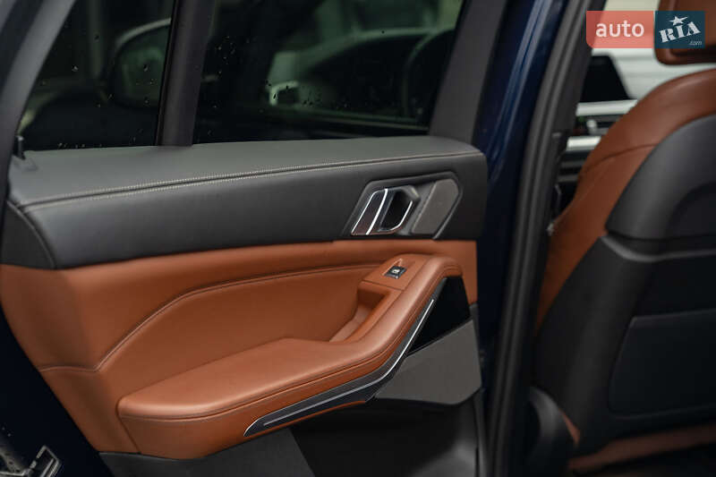 Внедорожник / Кроссовер BMW X5 2022 в Черновцах