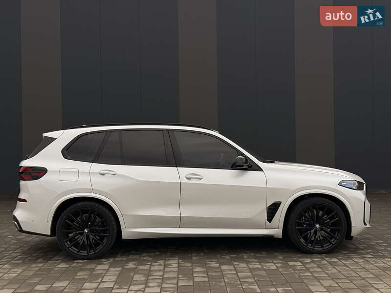 Внедорожник / Кроссовер BMW X5 2023 в Хмельницком