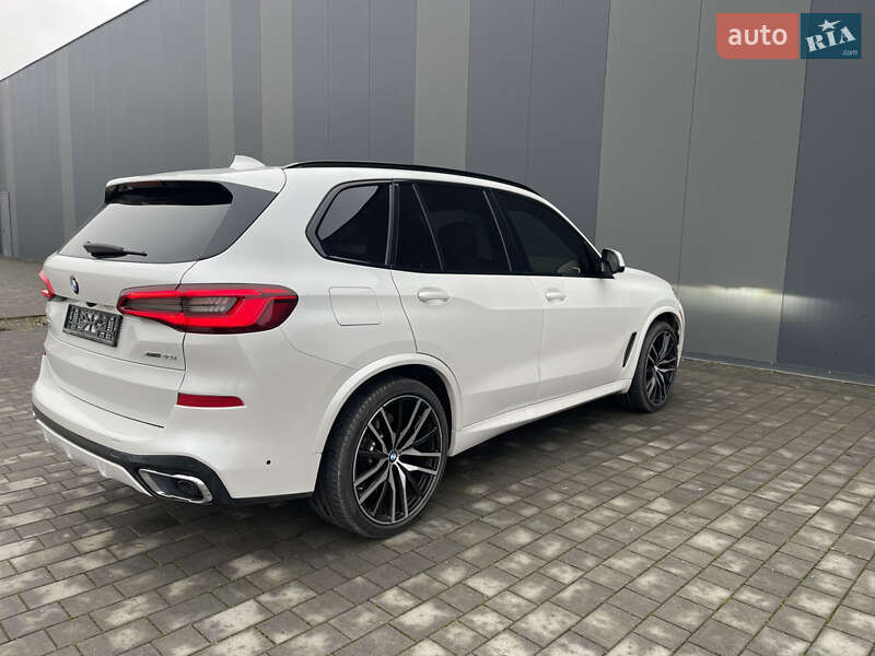 Внедорожник / Кроссовер BMW X5 2019 в Хмельницком