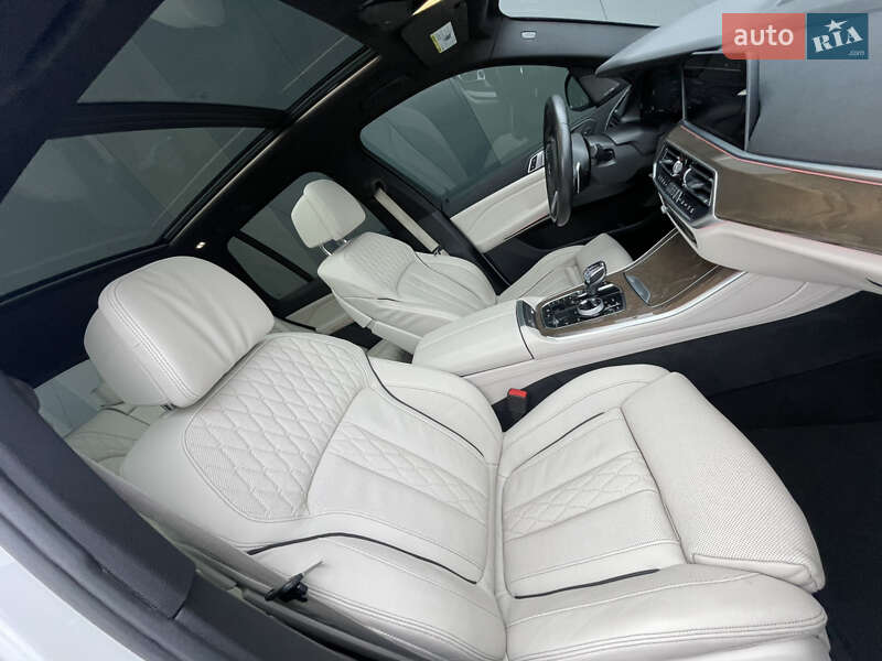 Внедорожник / Кроссовер BMW X5 2019 в Хмельницком