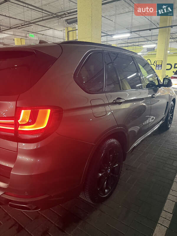 Позашляховик / Кросовер BMW X5 2016 в Гатне
