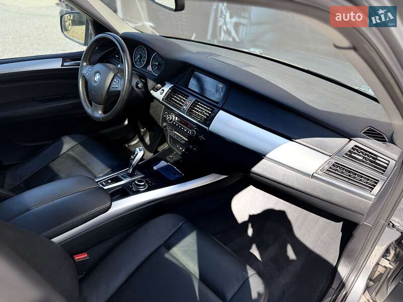 Внедорожник / Кроссовер BMW X5 2012 в Львове