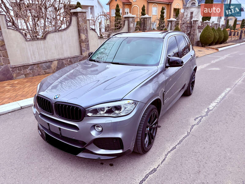 Внедорожник / Кроссовер BMW X5 2014 в Черновцах