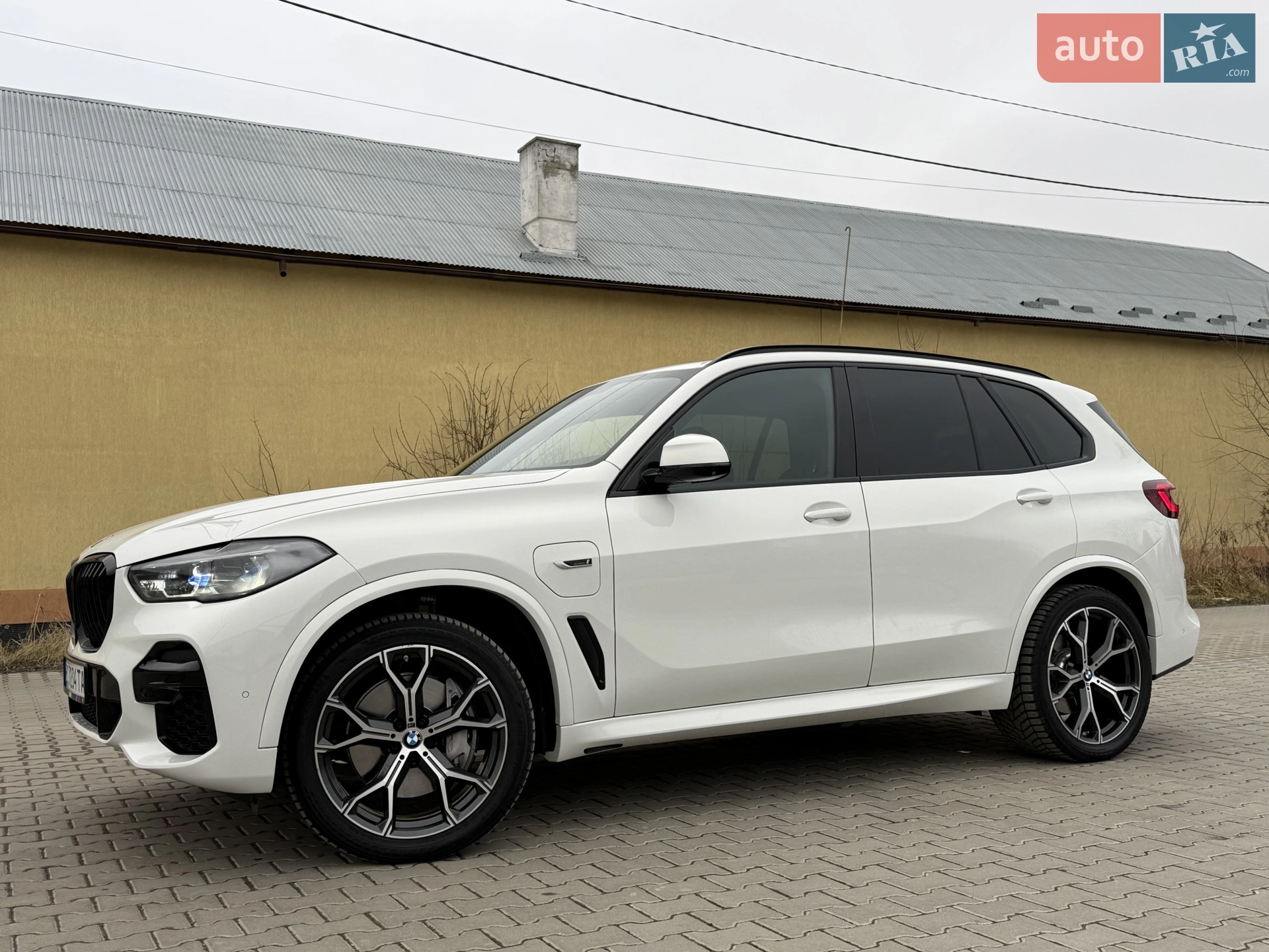 2022 BMW X5 - мініатюра 2