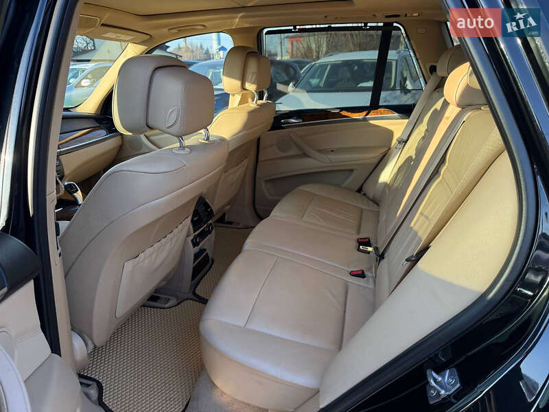 Внедорожник / Кроссовер BMW X5 2012 в Коломые