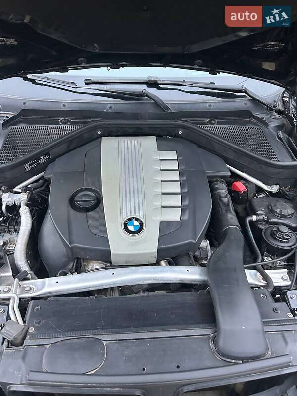 Внедорожник / Кроссовер BMW X5 2013 в Ахтырке