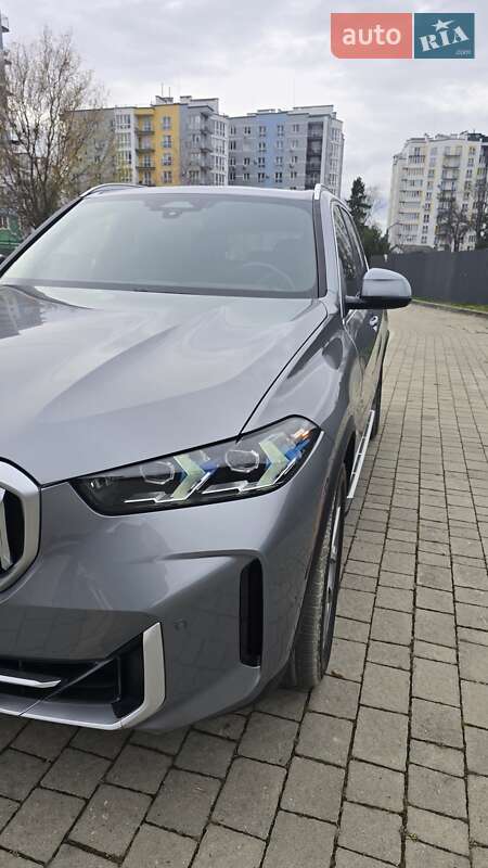 Позашляховик / Кросовер BMW X5 2023 в Івано-Франківську