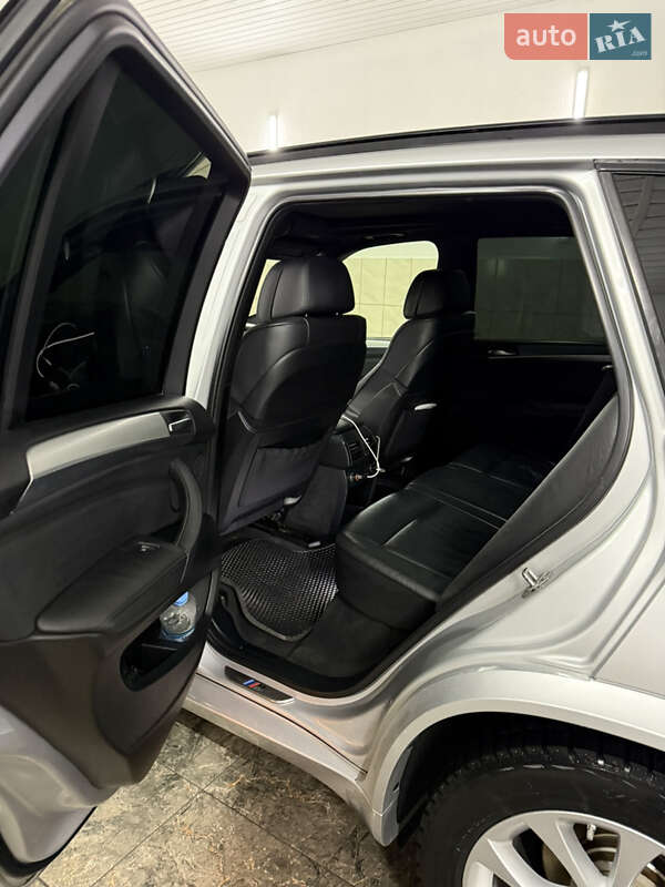 Внедорожник / Кроссовер BMW X5 2011 в Вижнице