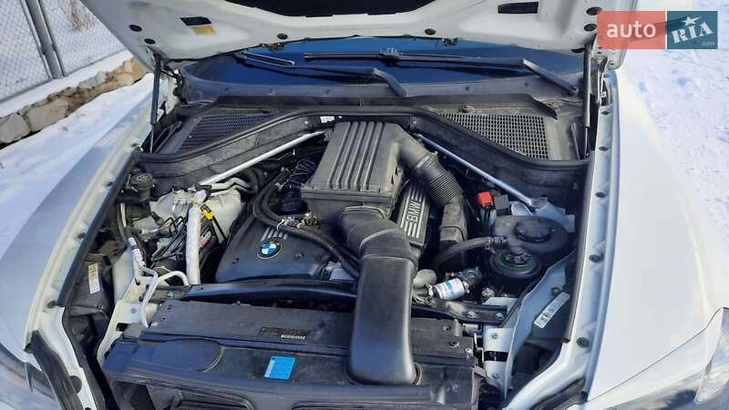 Внедорожник / Кроссовер BMW X5 2009 в Глухове