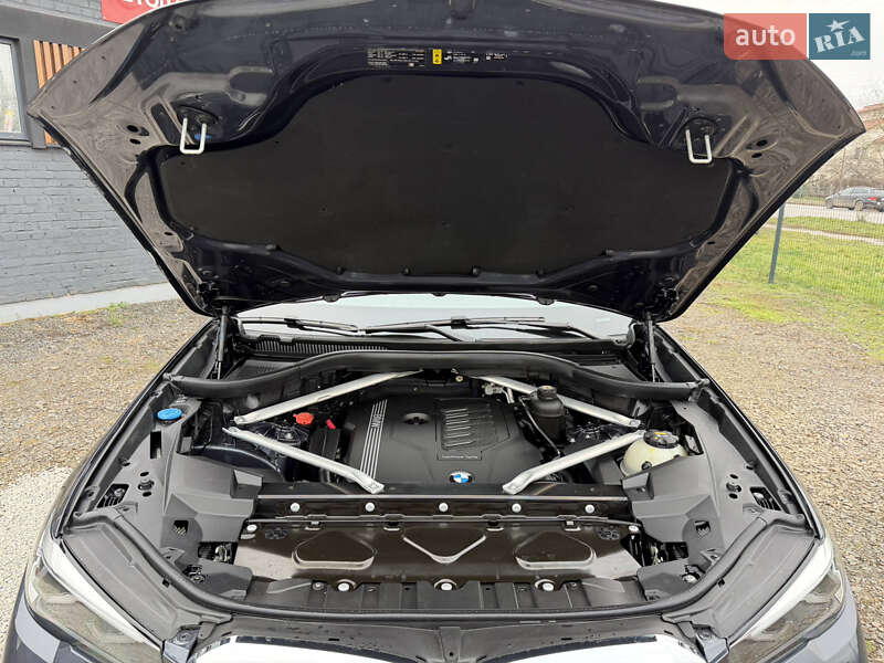 Внедорожник / Кроссовер BMW X5 2019 в Луцке