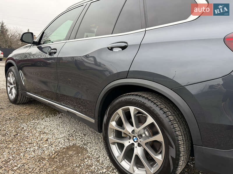 Внедорожник / Кроссовер BMW X5 2019 в Луцке
