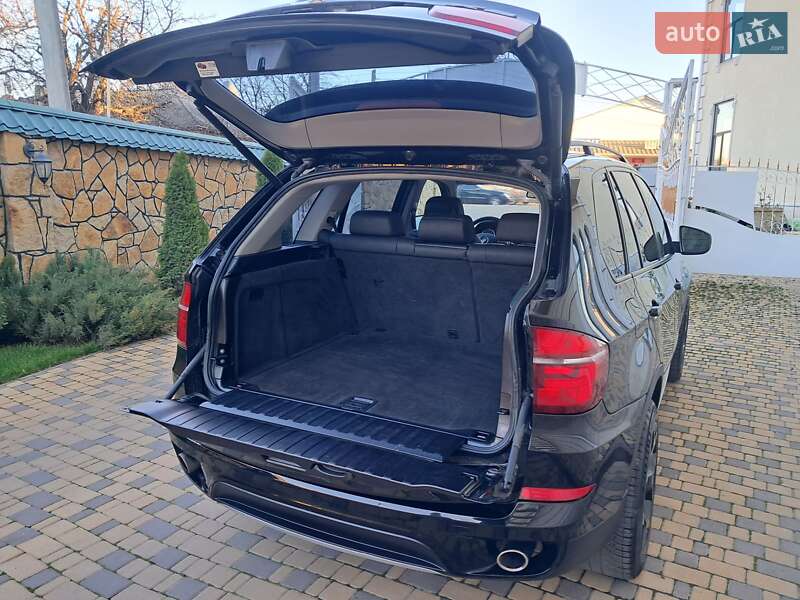 Внедорожник / Кроссовер BMW X5 2012 в Могилев-Подольске