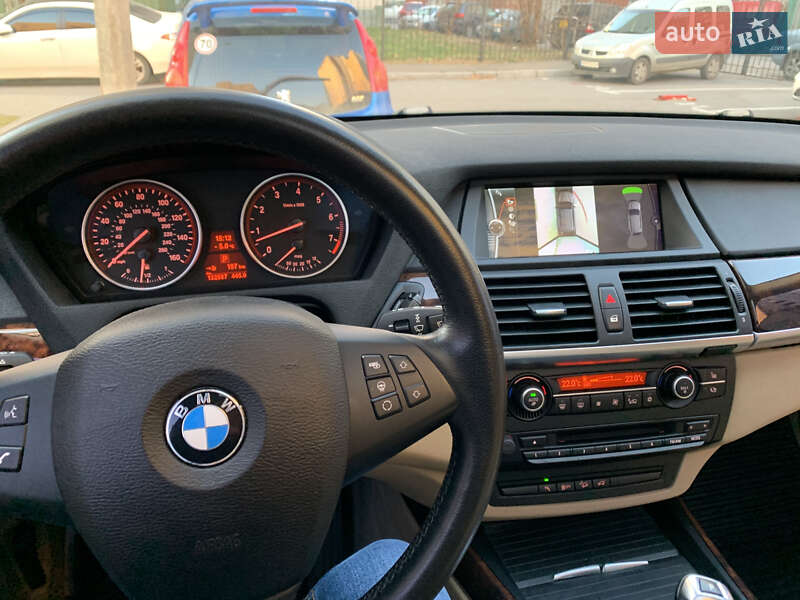 Внедорожник / Кроссовер BMW X5 2013 в Киеве