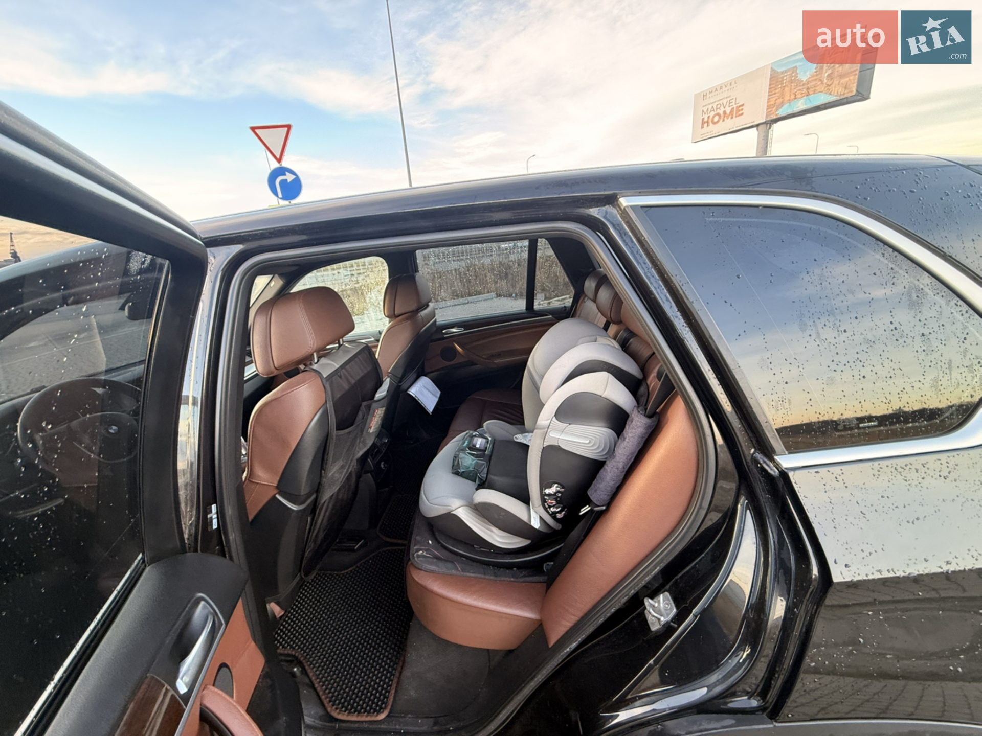 2010 BMW X5 - мініатюра 11