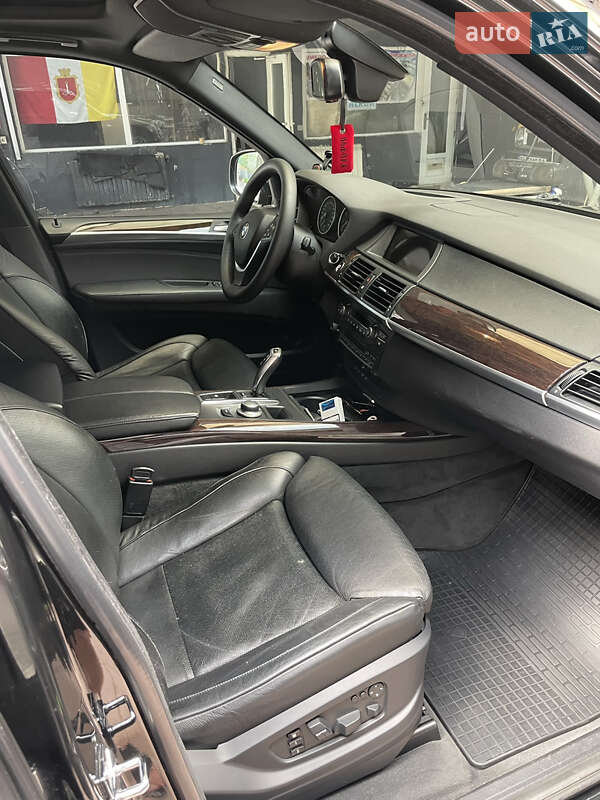 Внедорожник / Кроссовер BMW X5 2007 в Одессе