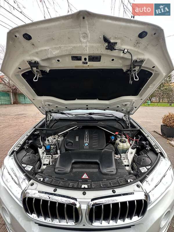Внедорожник / Кроссовер BMW X5 2015 в Одессе