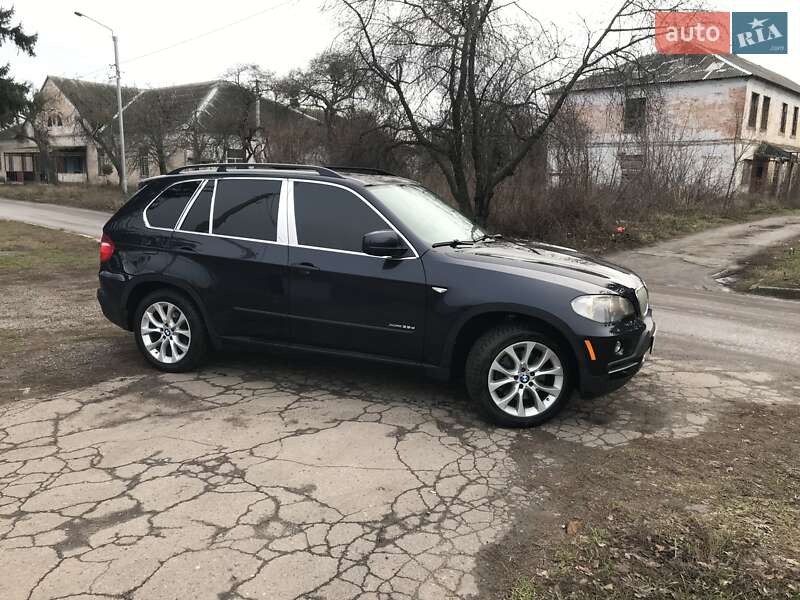 Внедорожник / Кроссовер BMW X5 2010 в Лубнах