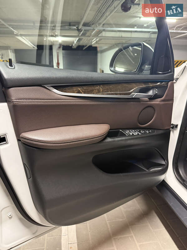 Внедорожник / Кроссовер BMW X5 2017 в Киеве