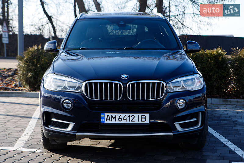 Позашляховик / Кросовер BMW X5 2016 в Вінниці