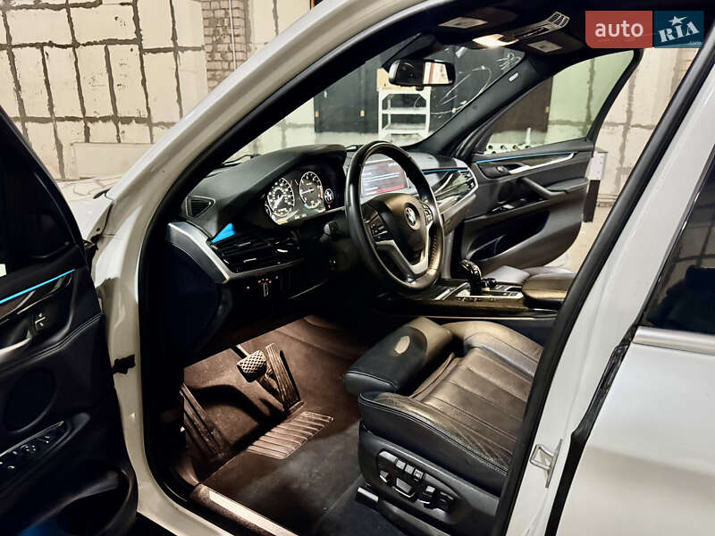 Внедорожник / Кроссовер BMW X5 2018 в Сарнах