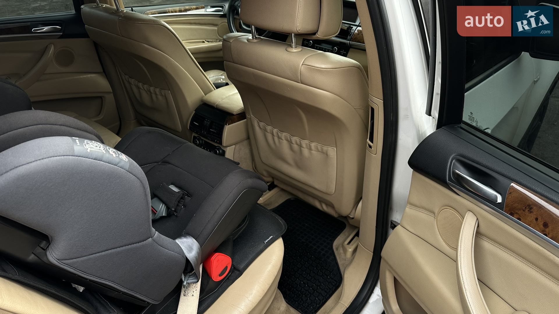 2010 BMW X5 - мініатюра 26