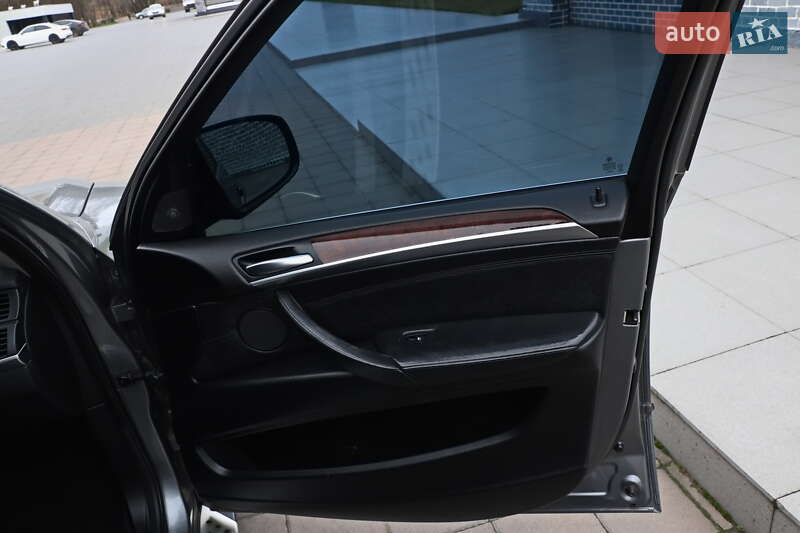 Внедорожник / Кроссовер BMW X5 2007 в Кременчуге фото 10 Внедорожник / Кроссовер BMW X5 2007 в Кременчуге