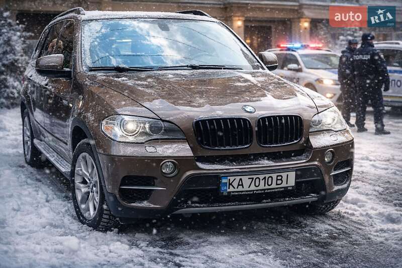 BMW X5 2011