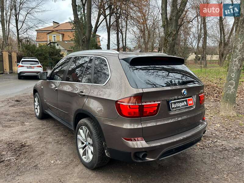 Позашляховик / Кросовер BMW X5 2010 в Києві фото 7 Позашляховик / Кросовер BMW X5 2010 в Києві