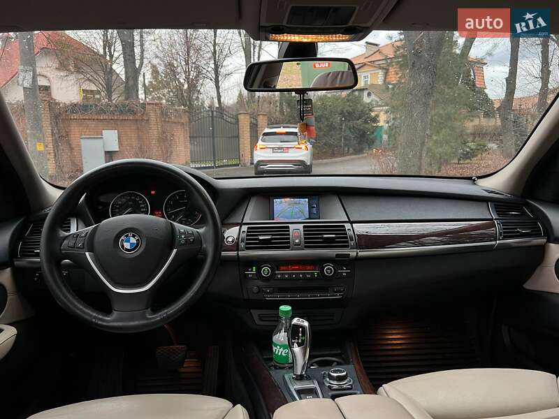 Позашляховик / Кросовер BMW X5 2010 в Києві фото 17 Позашляховик / Кросовер BMW X5 2010 в Києві