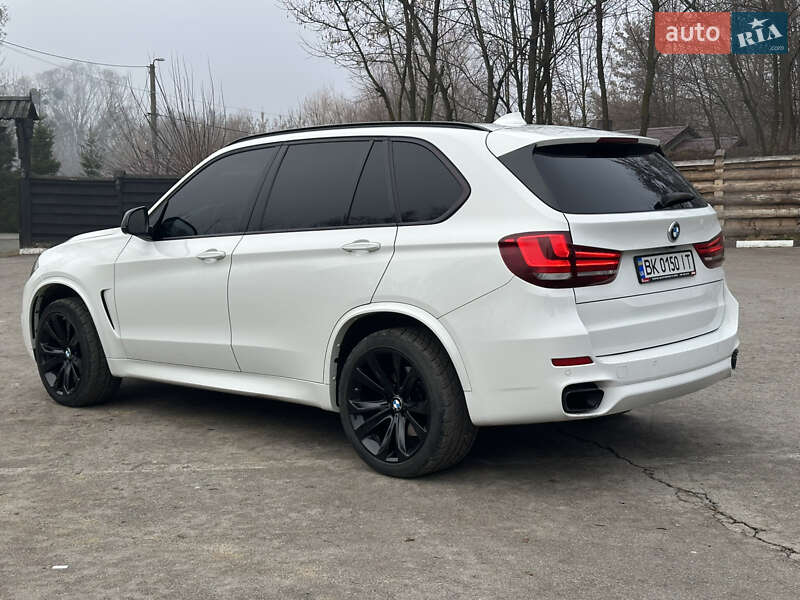 Внедорожник / Кроссовер BMW X5 2014 в Ровно